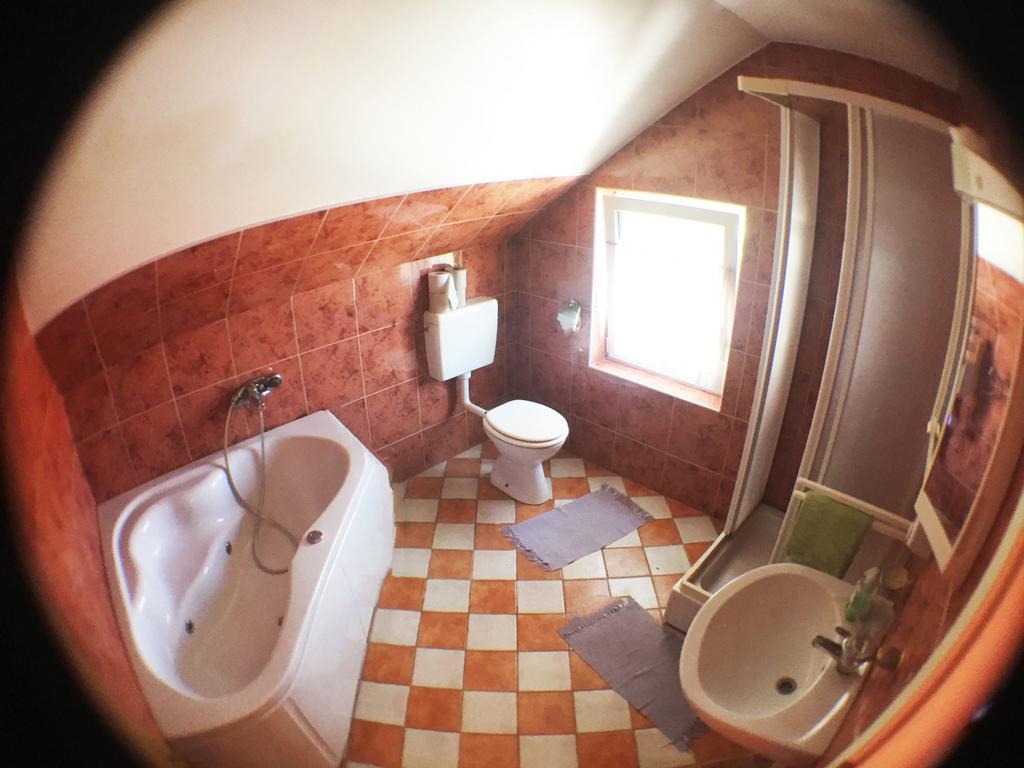 Guest House Pikapolonca Maribor Exteriér fotografie